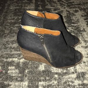 Lucky brand peep toe wedges